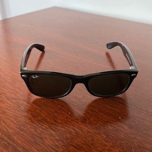 Ray Ban New Wayfarer in Black